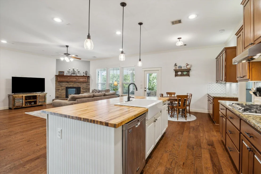 Photo of 141 Cherry Oak Lane
