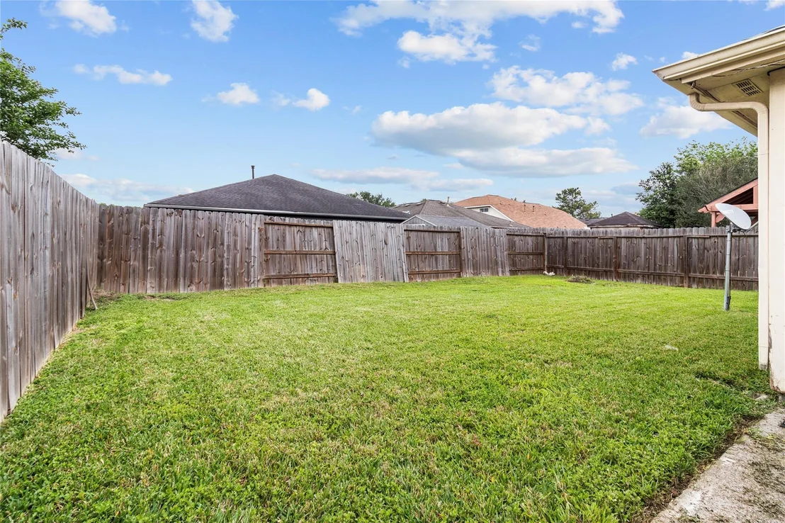 Photo of 5231 Honeyvine Drive