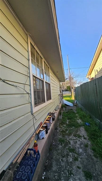Photo of 1940 Roxella Street