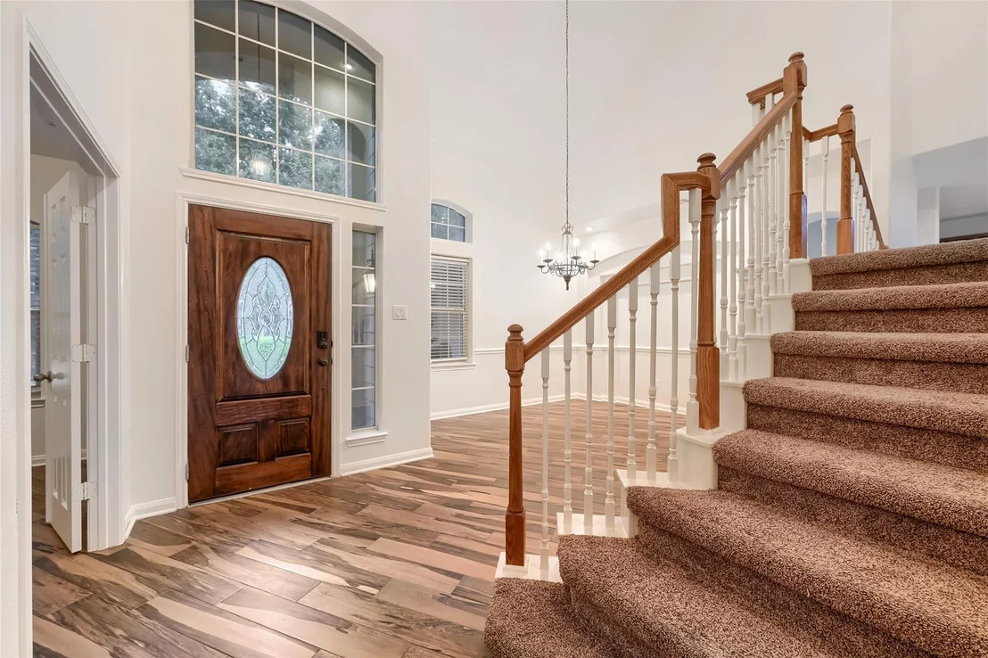 Photo of 511 Silver Creek Circle