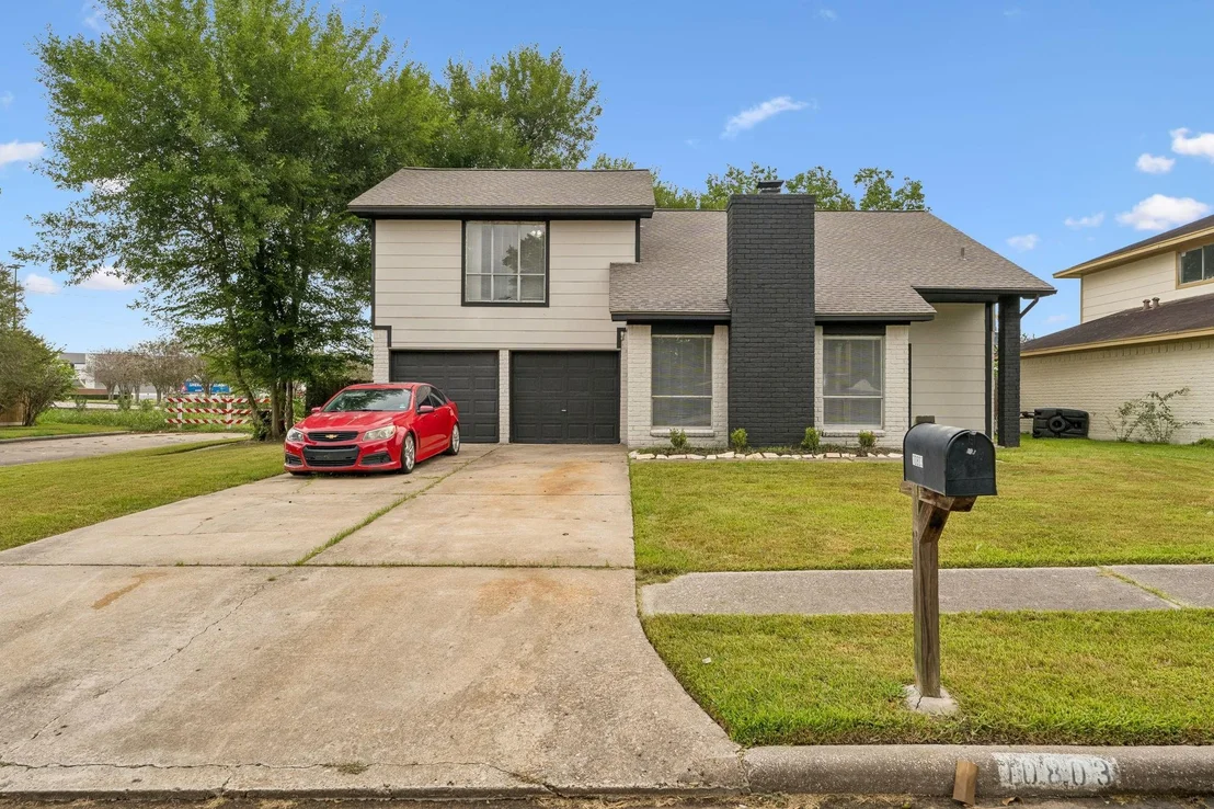Photo of 10803 Sageriver Drive
