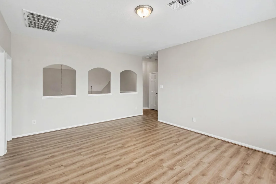 Photo of 914 Brady Bend Drive