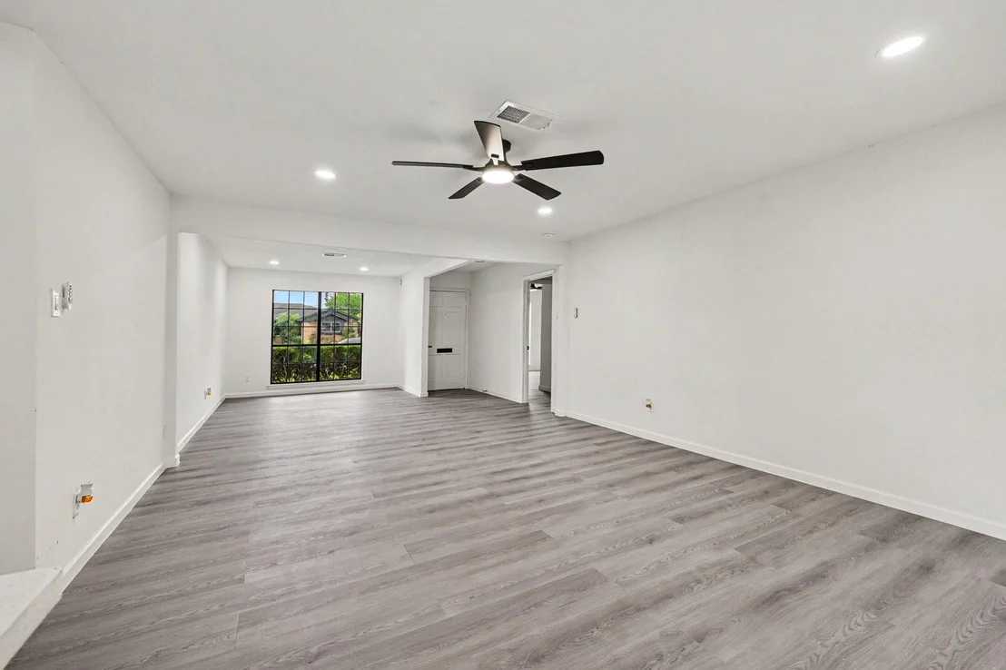 Photo of 7607 Grape Street