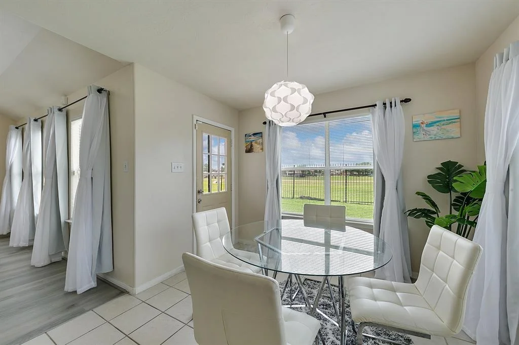 Photo of 4618 Plum Forest Road