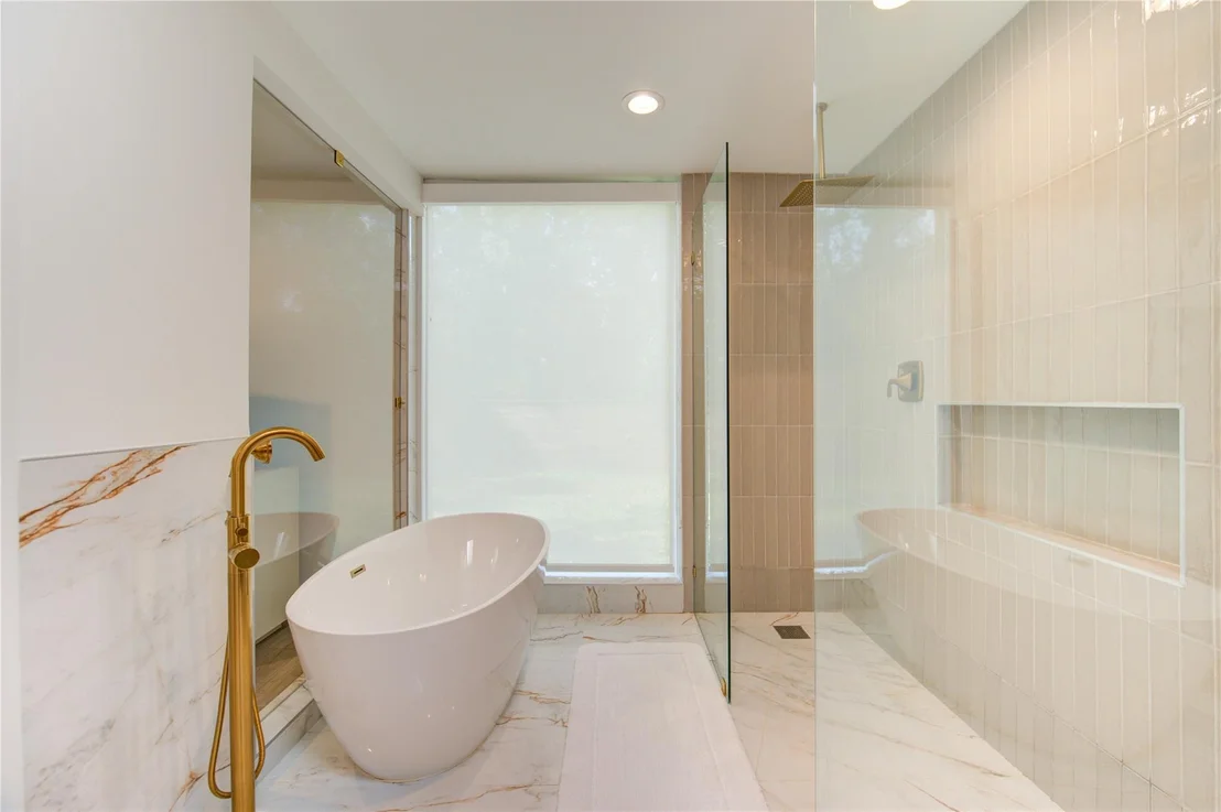 Photo of 303 Isolde Drive