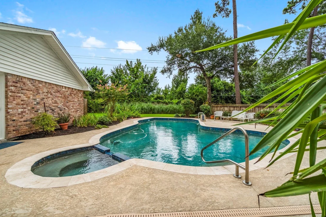 Photo of 26926 Maplewood Drive
