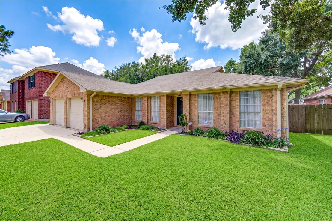 Photo of 2323 Foundary Drive