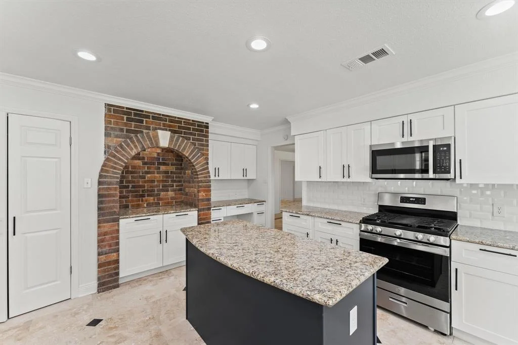 Photo of 3310 Riviera Lane