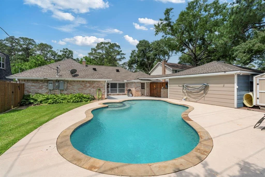 Photo of 15110 Falling Creek Drive