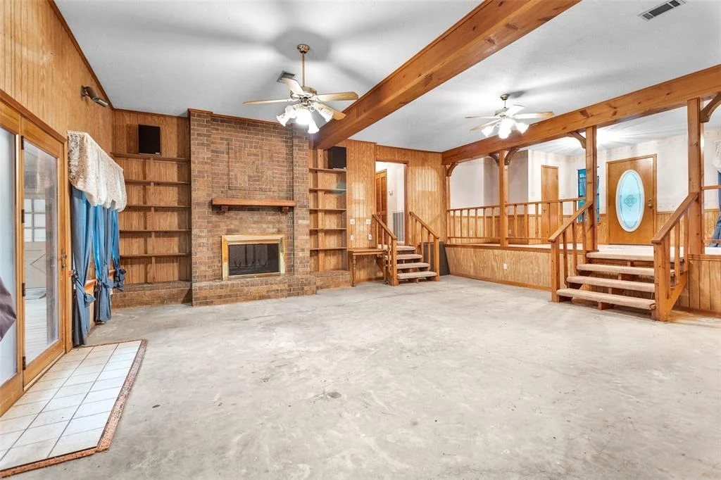 Photo of 24614 Spruce