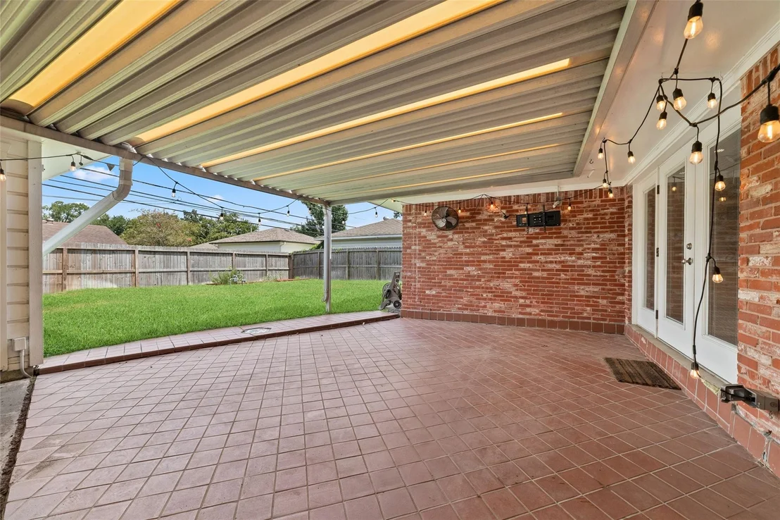 Photo of 2127 Lazybrook Drive