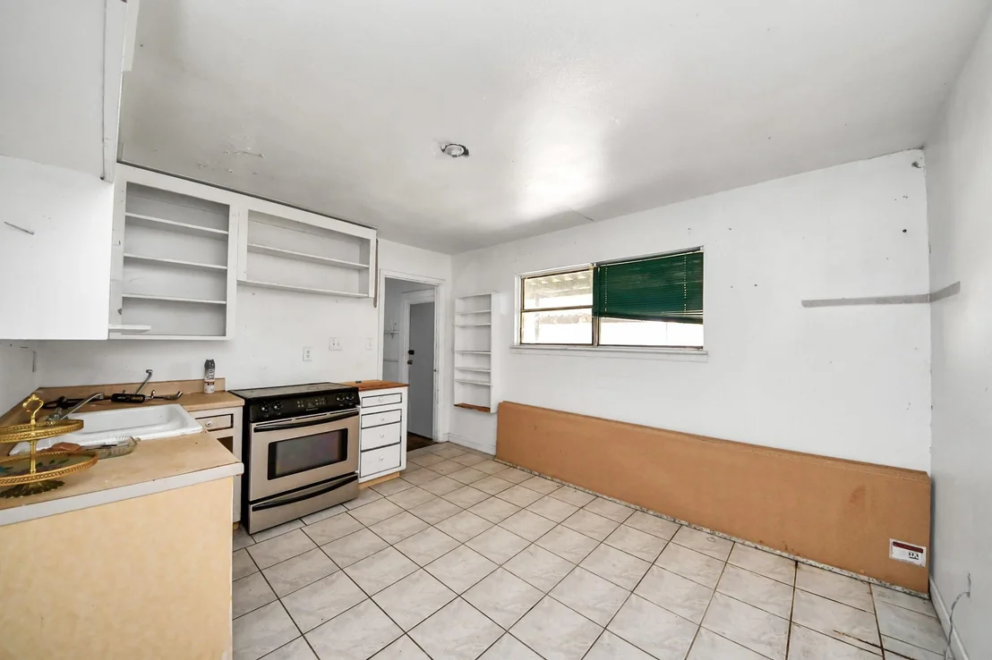 Photo of 14023 Rosecrest Drive