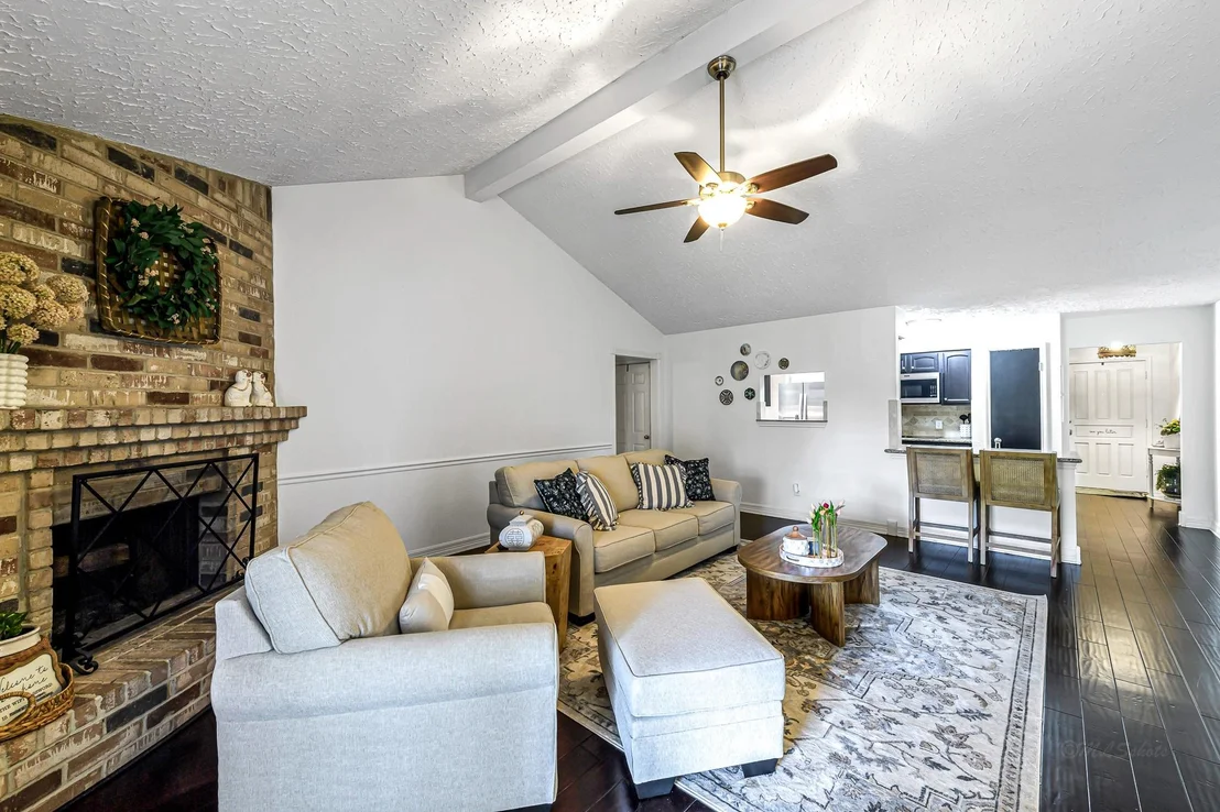 Photo of 214 Buckeye Drive