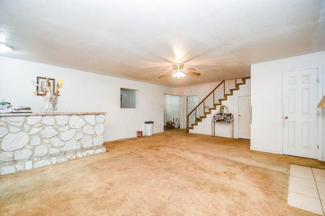 Photo of 5942 Pershing Street