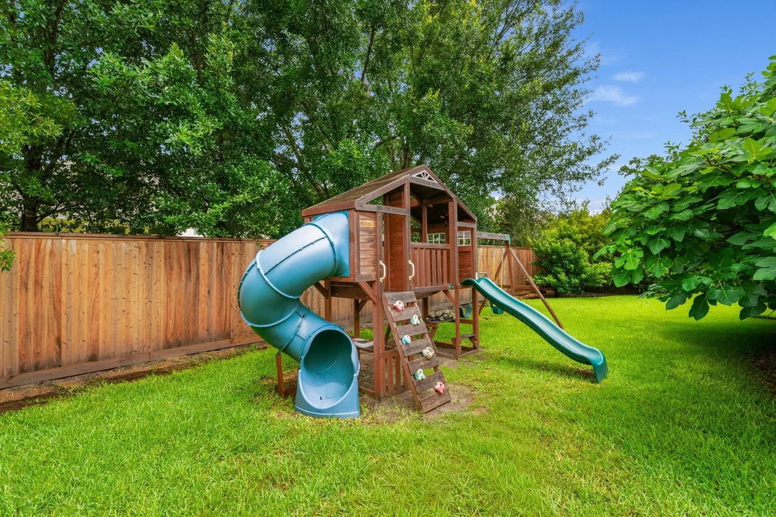Photo of 10 Black Spruce Court