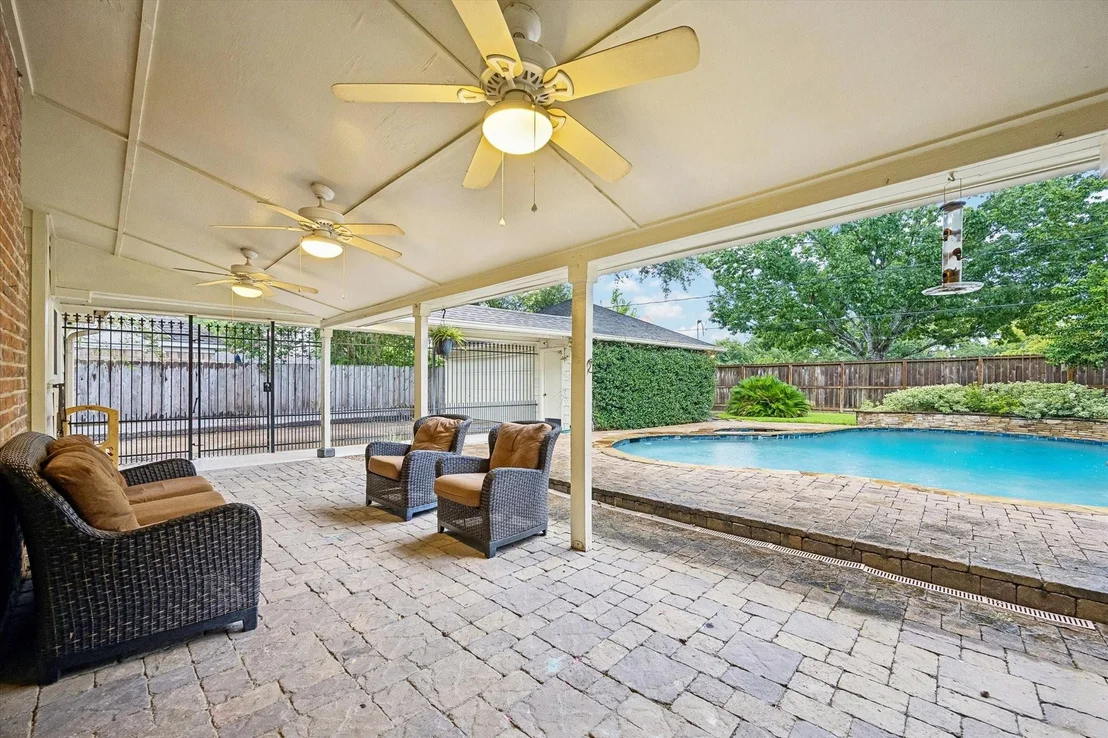 Photo of 14810 Chadbourne Drive