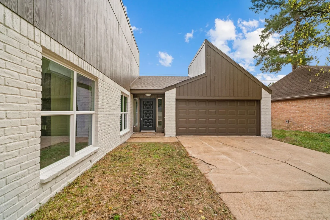 Photo of 15034 Rose Valley Drive