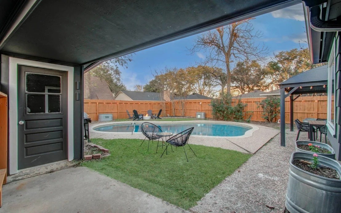 Photo of 9614 Springmont Drive