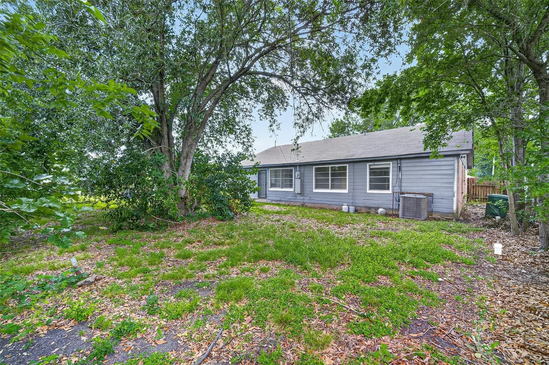 Photo of 3918 Tavenor Lane