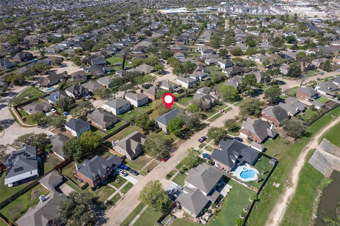 Photo of 6827 Crystal Point Drive