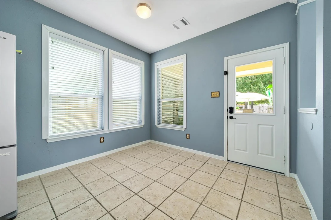 Photo of 18827 Squirrel Oaks Drive