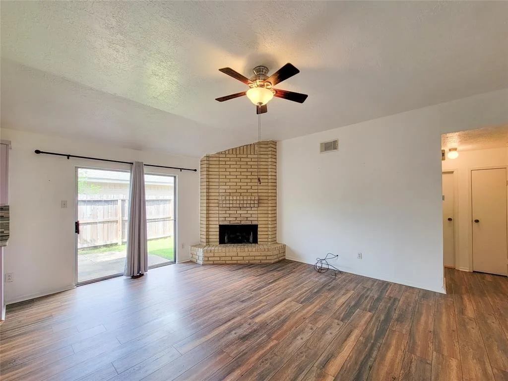Photo of 6704 Bluebottle Lane