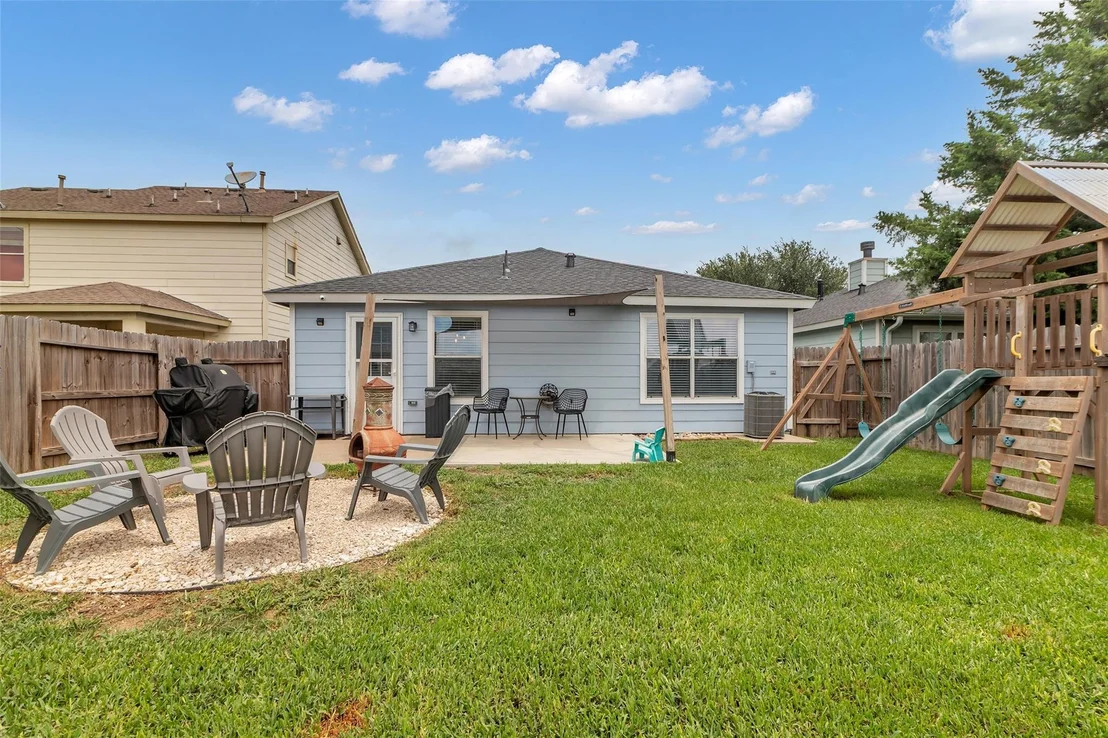 Photo of 11327 Log Cabin Lane