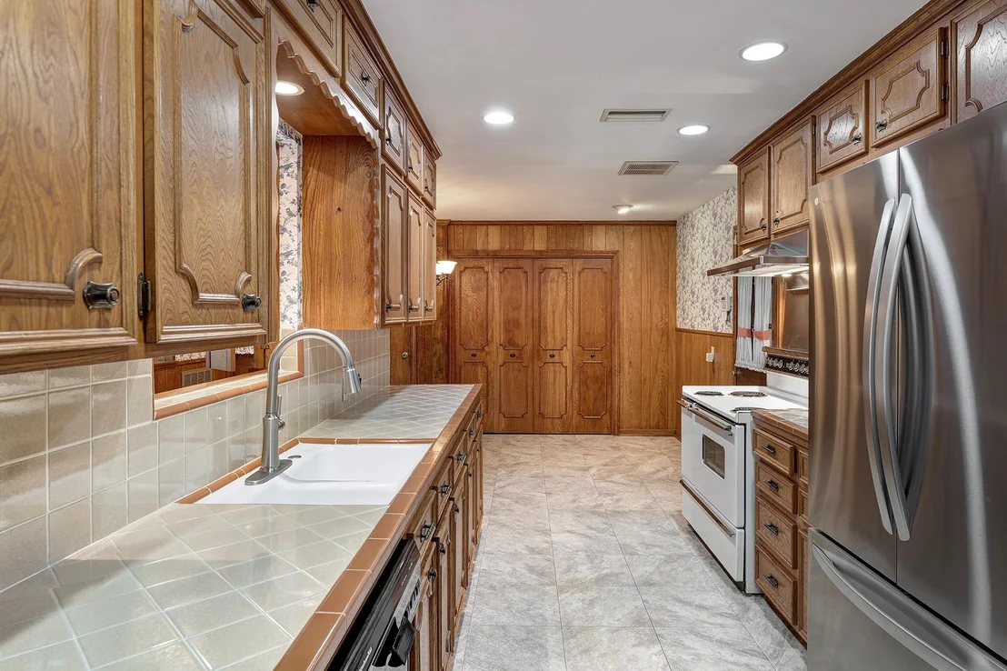 Photo of 6215 Waltway Drive