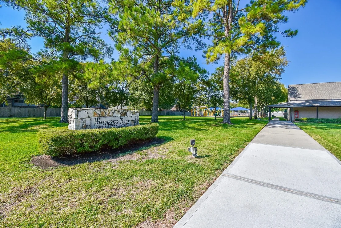 Photo of 8739 Bent Spur Lane