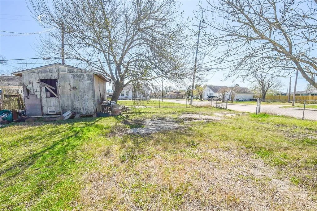 Photo of 529 W 4th Street