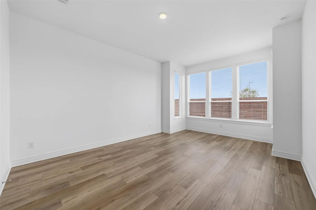 Photo of 25202 Bamburgh Drive