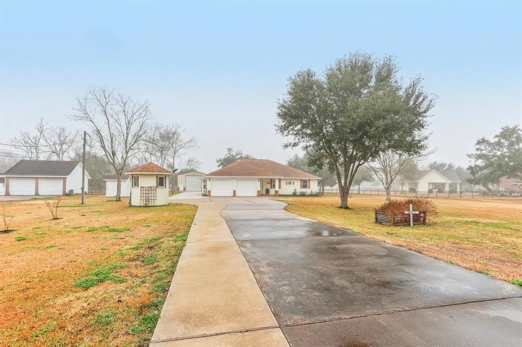 Photo of 14819 Ash Road