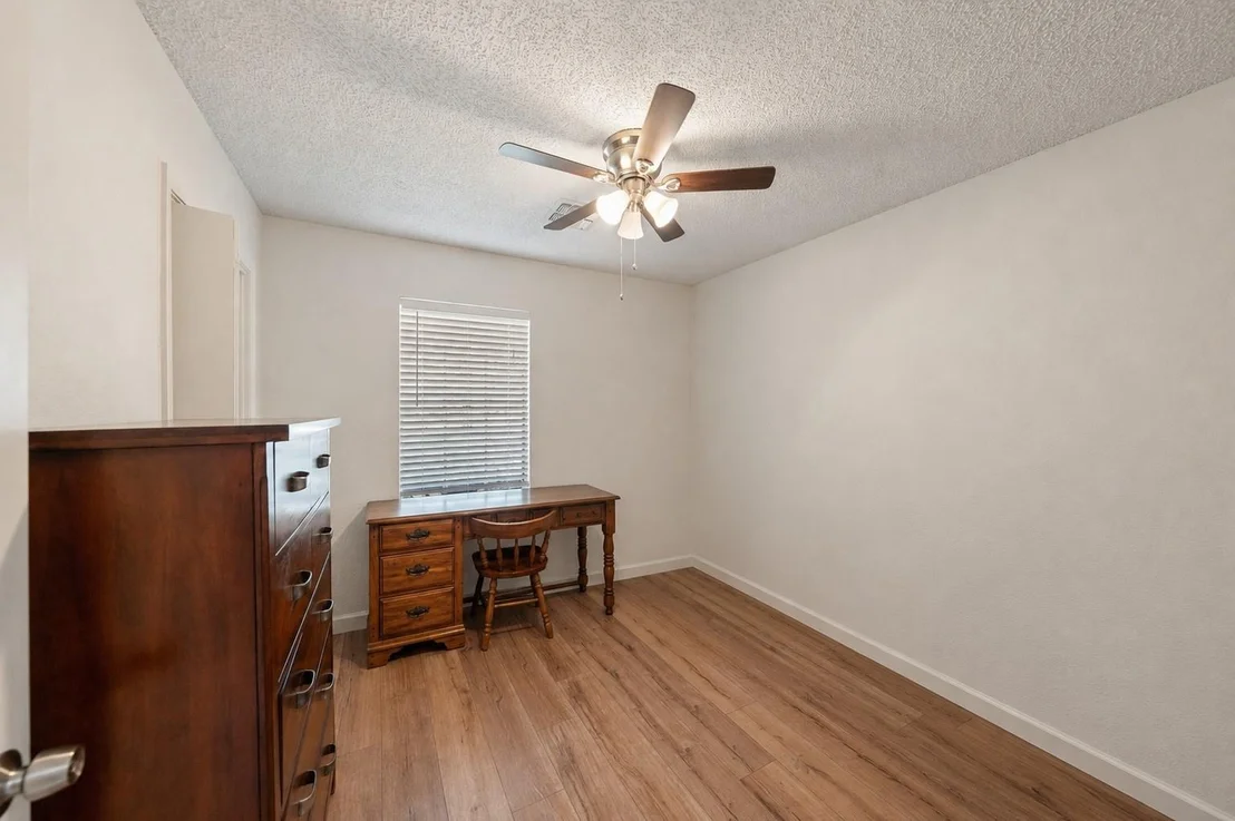 Photo of 25739 Old Howth Road