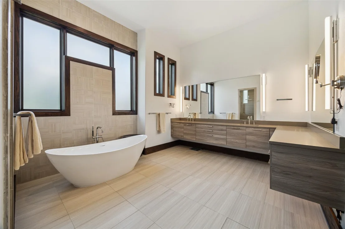 Photo of 25901 Haven Lake Drive