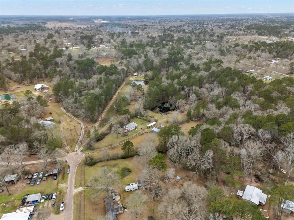 Photo of 17422 Woods Drive