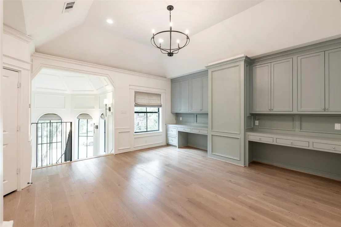 Photo of 25 Woodsborough Circle