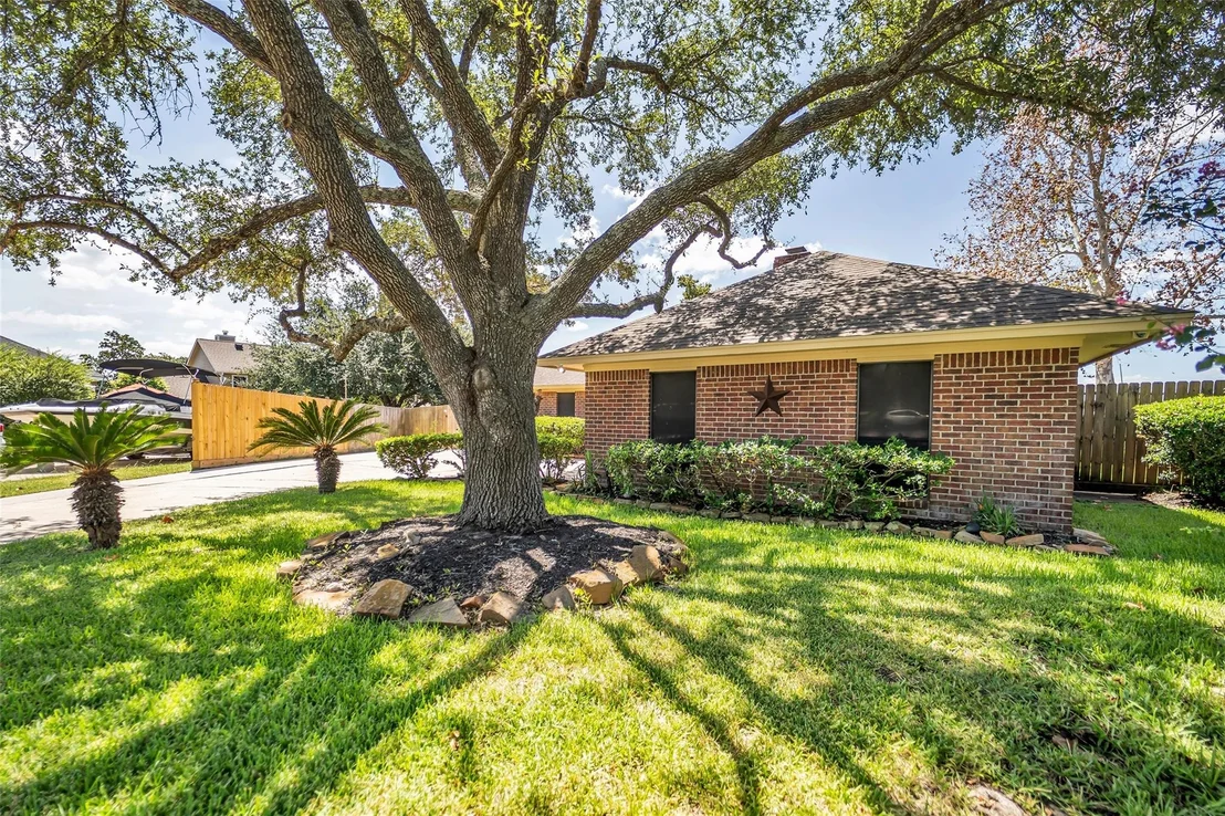 Photo of 7093 Whispering Wind Drive