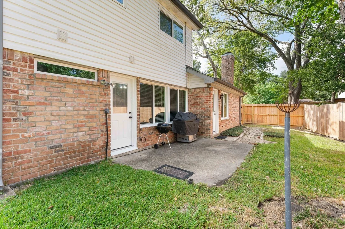 Photo of 7018 Sandy Knolls Drive