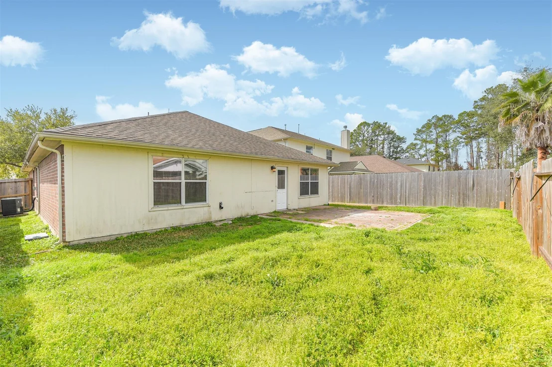 Photo of 2415 Fox River Lane