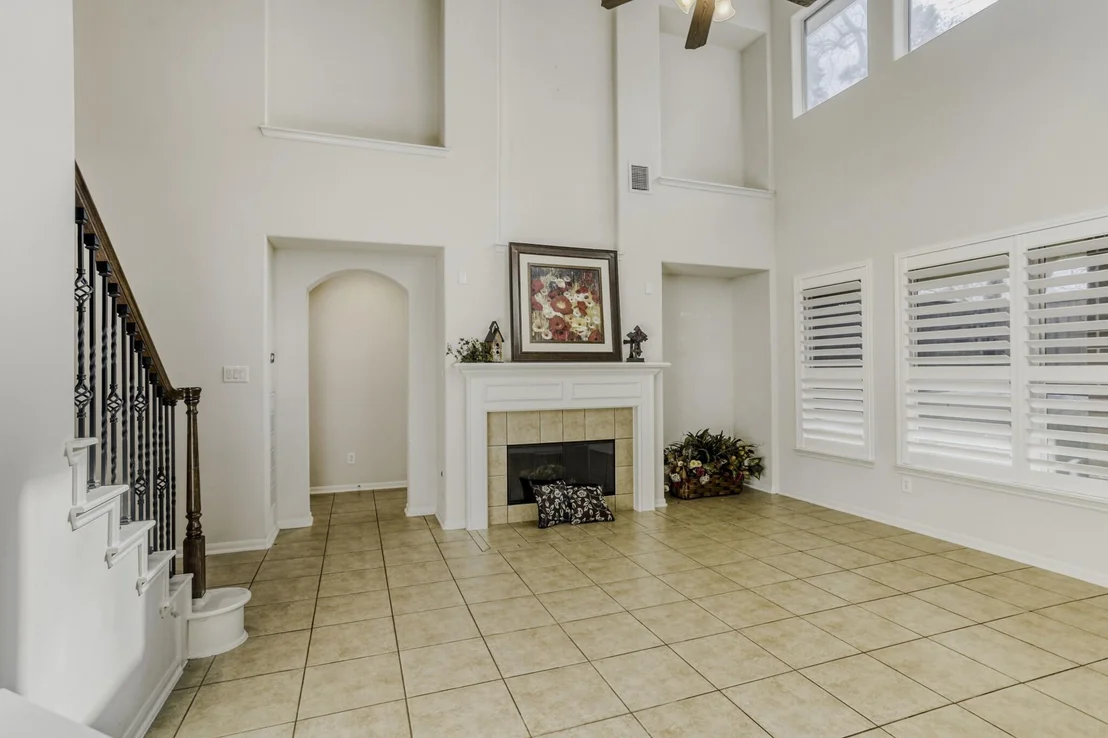 Photo of 19303 Valiant Woods Drive
