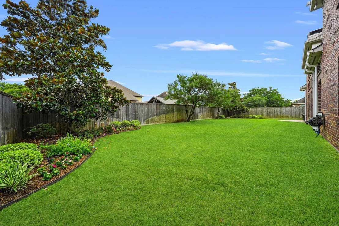 Photo of 17610 Strackfield Lane
