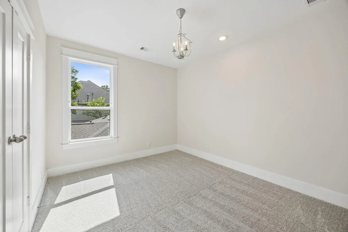 Photo of 8558 Ridgepoint Drive
