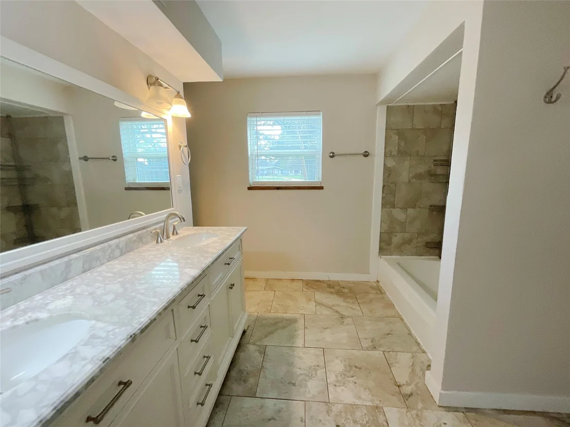 Photo of 443 Bayou View Drive