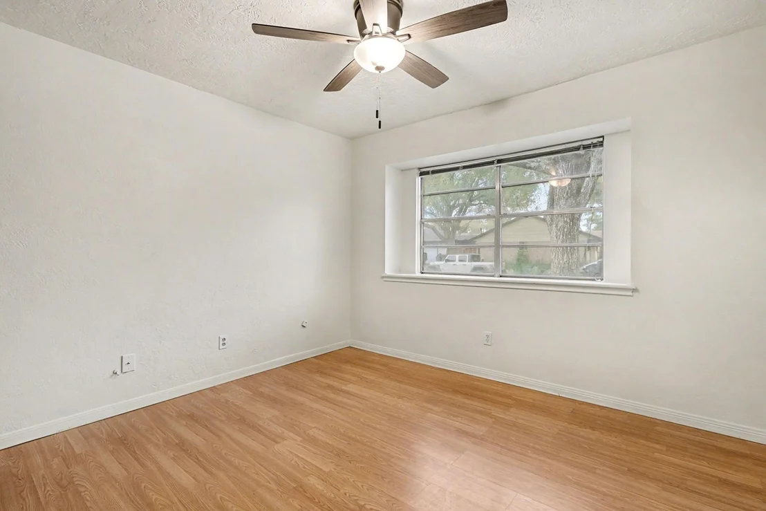 Photo of 803 Whitecap Drive