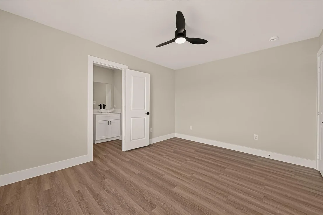 Photo of 1269 Road 5714