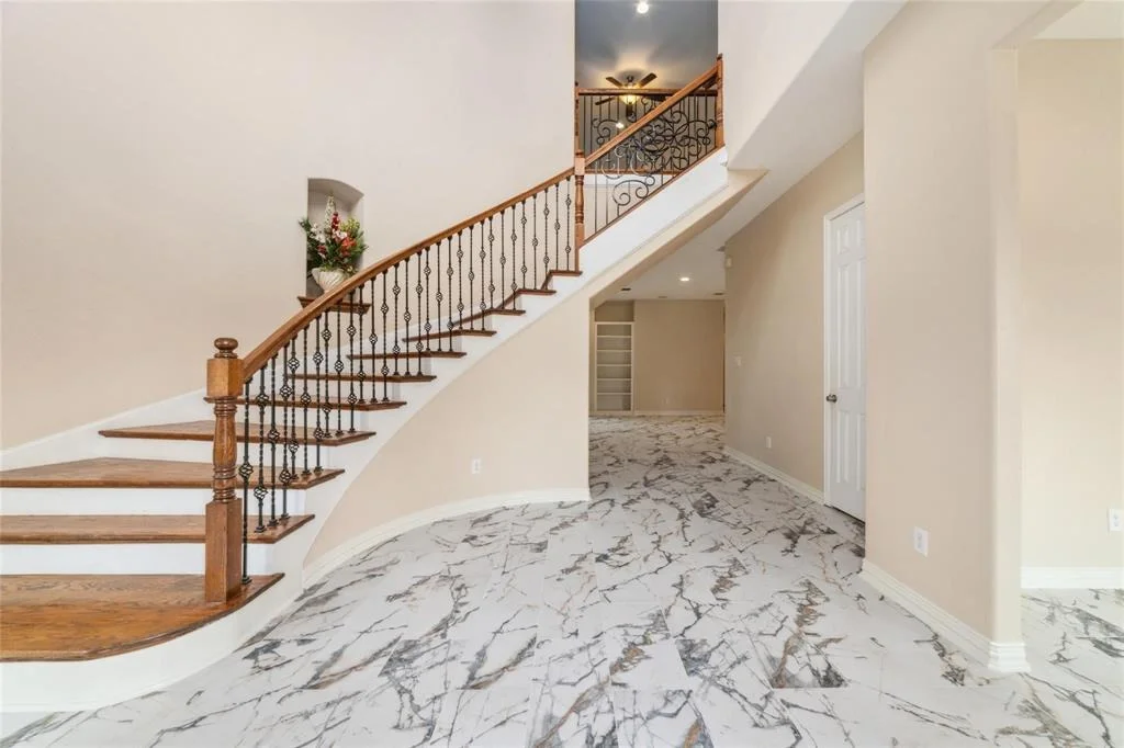 Photo of 8316 Summit Place