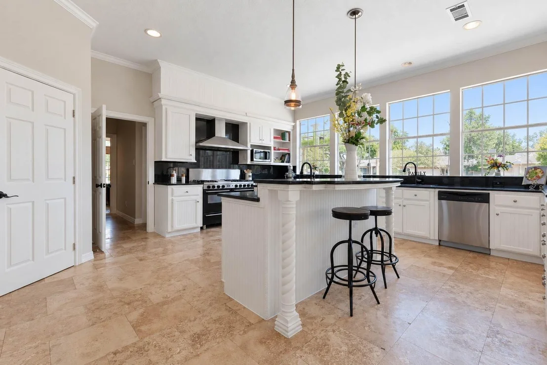 Photo of 33103 Whickham Circle