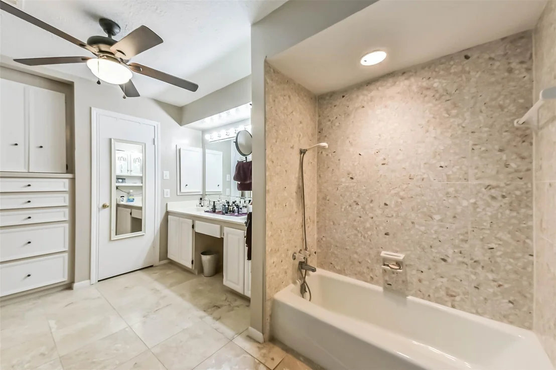 Photo of 6610 Chancellor Drive