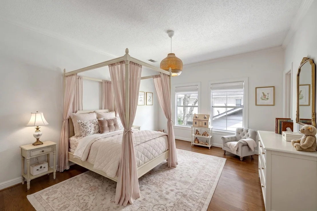 Photo of 4248 Sunset Boulevard