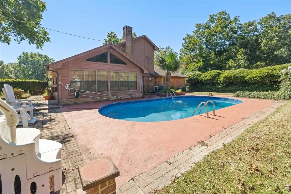 Photo of 642 Meadow Lane